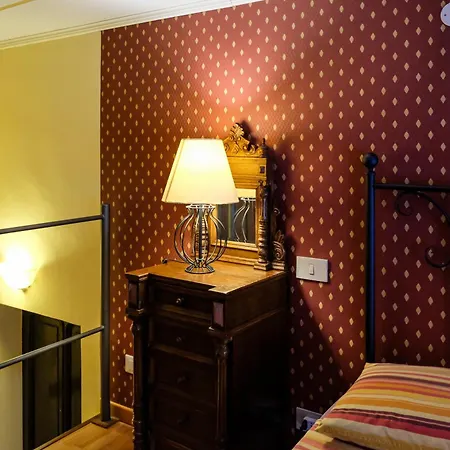Charming In Early 1900s Building & Quiet 公寓 *