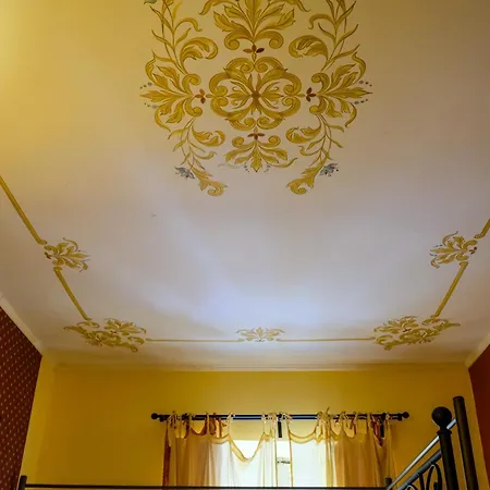 Charming In Early 1900s Building & Quiet